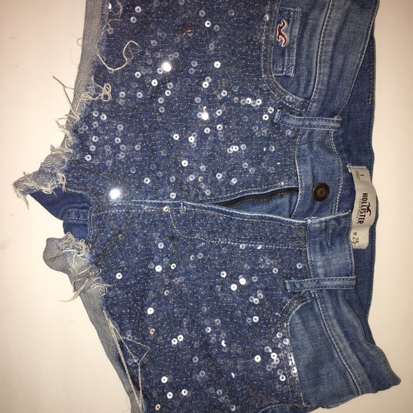 Hollister Mid-rise sparkly/sequins  jean shorts! - Picture 2 of 4